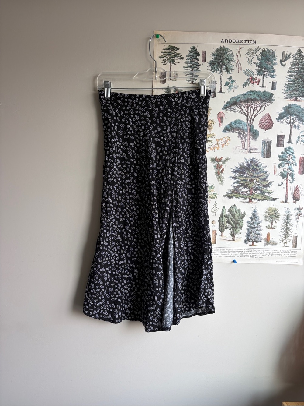 Black Floral Midi Skirt With Slit XS/S